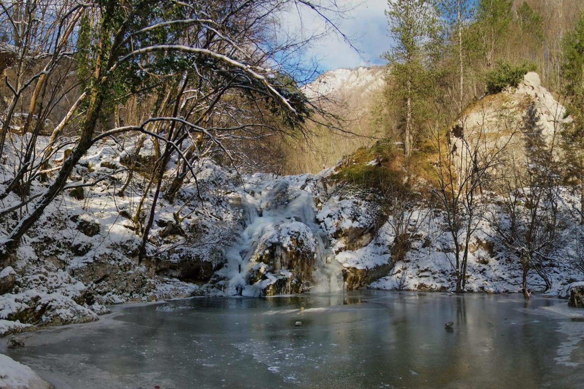 Hotel Kovac Osilnica Kültér fotó